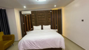 4 Bedroom Apartment